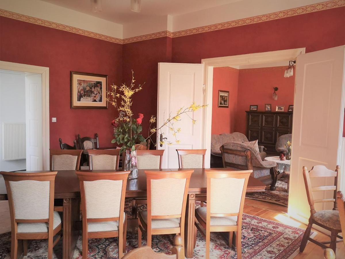 Folwark Goscino-Dwor Bed & Breakfast エクステリア 写真